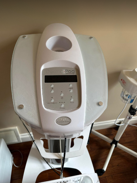 Gallery item for Silhouet-tone Crystal microdermabrasion machine
