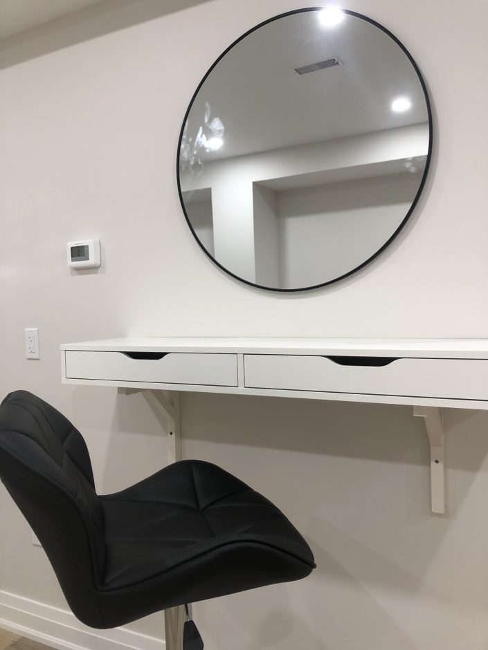Gallery item for Makeup Vanity Available For Rent! In Brand New Salon